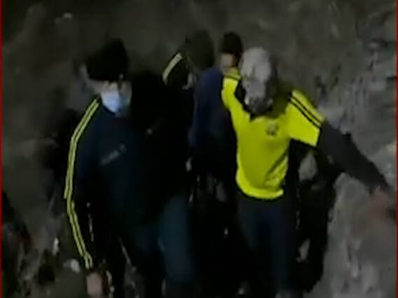 Uttarakhand Glacier Collapse : 25 लोगों को किया रेस्क्यू, अभी भी कई लोगों के फंसे होने की आशंका