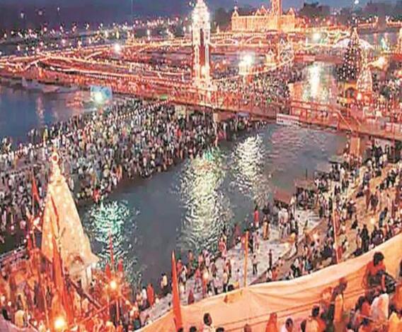 Kumbh मेले की व्यवस्था को लेकर भड़के संत, टेंट के लिए नहीं मिली जगह। 