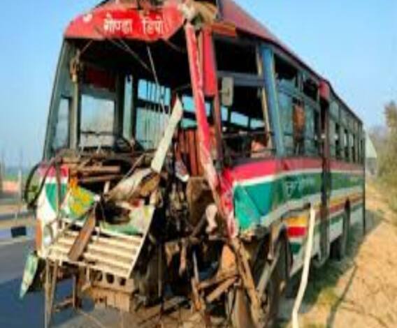 Gonda में रोडवेज बस और ट्रक की जोरदार टक्कर, 6 लोग घायल | ABP Ganga