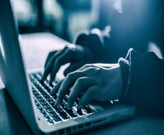 #Sextortion करणाऱ्या टोळीचा पर्दाफाश, सेक्सटॉर्शन करत पैसे उकळण्याचा प्रयत्न, मुंबई पोलिसांची कारवाई