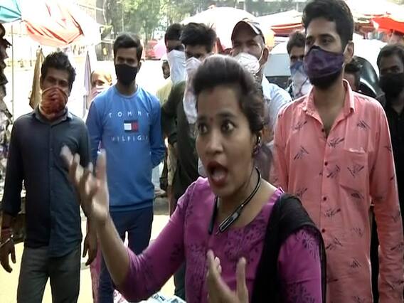 Corona : Mumbai में Mask के नाम पर मस्ती, नहीं किया जा रहा है नियमों का पालन