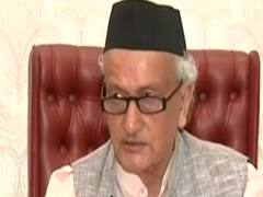 महाराष्ट्र के राज्यपाल को सरकारी प्लेन से उतारे जाने पर फड़नवीस बोले- इतनी अहंकारी सरकार नहीं देखी