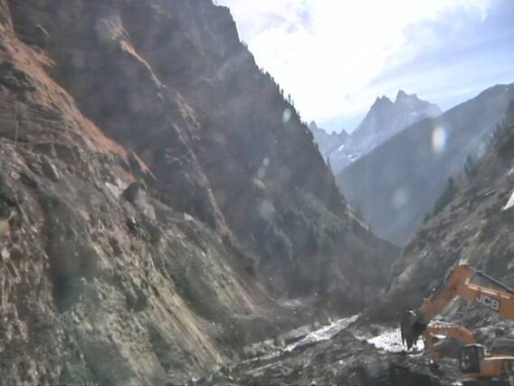 Tapovan के रैनी गांव में चल रहा है Rescue Operation, देखें Exclusive तस्वीरें Rishiganga Dam से