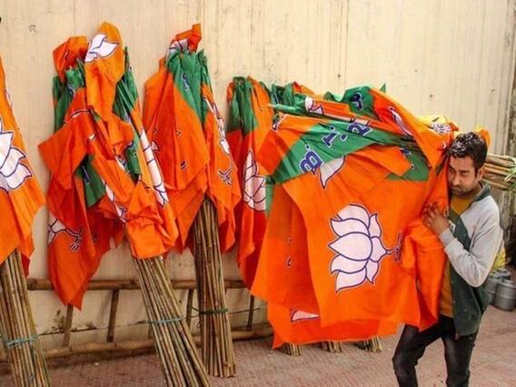 Ahmedabad: ભાજપના ટોચના નેતાનું નામ મતદાર યાદીમાંથી ગાયબ, જુઓ વીડિયો