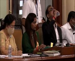  Drank Sanitizer | बीएमसीचे सहआयुक्त रमेश पवार पाणी समजून सॅनिटायझर प्यायले 