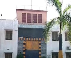 कोल्हापूरच्या कळंबा कारागृहात कैद्याच्या नावे नातेवाईकांकडे पैशांची मागणी, पोलिसाच्या सॉक्समध्ये चिठ्ठ्या