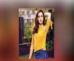 ফিল্মস্টার: শ্রদ্ধা কপূরের ফটোশ্যুট থেকে নেটফ্লিক্সে ফুটবল সম্রাট পেলে-কে নিয়ে তথ্যচিত্র, দেখুন ফিল্মস্টার