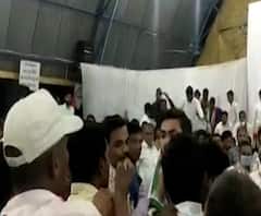 Dhule | धुळ्यात राष्ट्रवादी प्रदेशाध्यक्षांसमोरच कार्यकर्ते भिडले