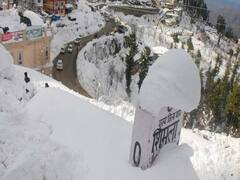 જમ્મુ કાશ્મીર અને શિમલામાં ભારે હિમવર્ષા, અનેક રસ્તાઓ થયા બંધ