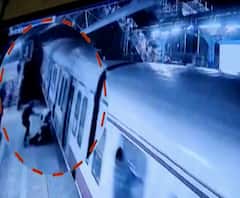 Suicide Attempt Khar | आधी स्वत: आत्महत्येचा प्रयत्न, मग प्रेयसीला ट्रेनखाली ढकललं, खारमधील धक्कादायक प्रकार