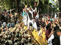 कृषि कानूनों के खिलाफ संसद के पास रायसेना रोड पर यूथ कांग्रेस का बड़ा प्रदर्शन