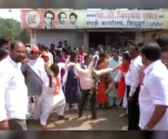 सिंधुदुर्गकरांकडून निलेश राणेंच्या पुतळ्याला जोडे, शिवसैनिकांची राणेंवर कारवाईची मागणी