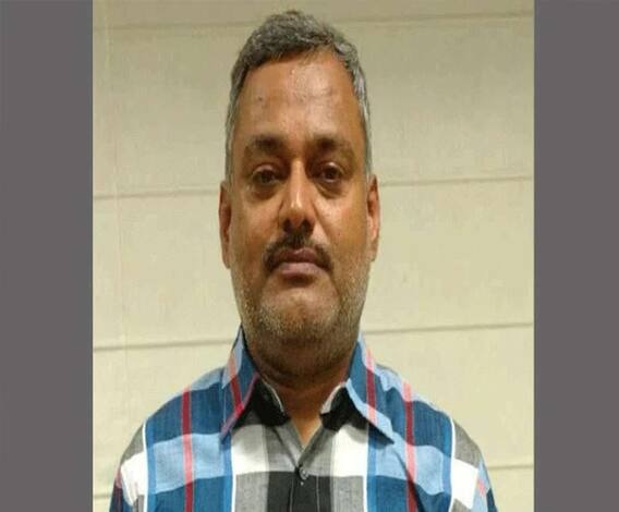 'गैंगस्टर' विकास दुबे को 'हीरो' कौन बना रहा है ? | High Alert | Full Episode | ABP Ganga