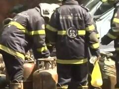 मुंबई के वर्सोवा में LPG सिलिंडर के गोदाम में लगी आग, कई सिलिंडरों में धमाके 