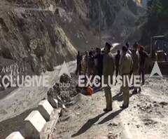 Chamoli में पुल टूटने की वजह से 12 गांवों का संपर्क टूटा, कई लोग लापता | Uttarakhand Glacier Tragedy 