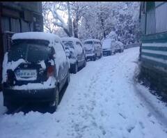 Mussoorie में सैलानियों की मुराद पूरी, बर्फबारी ने बदला मौसम का मिजाज | Weather Update 