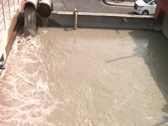 दिल्ली में दिख रहा उत्तराखंड आपदा का असर, Water Treatment Plants में पानी हुआ मटमैला | Ground Report