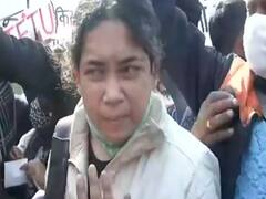 Farmer Protest चक्का जाम: प्रदर्शनकारियों को शहीदी पार्क से हटा रही है पुलिस