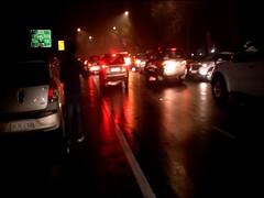 Priyanka Gandhi का काफिला Rampur के लिए रवाना, देखें Ground Report 