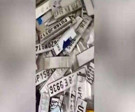 जरा बचकर... कहीं फंस न जाएं नकली हाई सिक्योरिटी नंबर प्लेट के खेल में | Meerut 