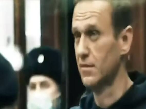 Alexei Navalny को लेकर रूस की सड़कों पर हफ्तों से चल रहा बवाल, जानिए पूरा मामला