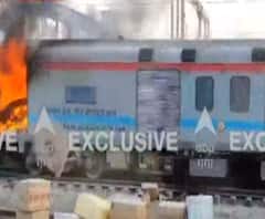 Ghaziabad: Shatabdi Train में आग के मामले में बड़ी कार्रवाई, मैनेजर गिरफ्तार 