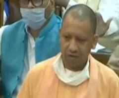 CM Yogi Adityanath in UP Assembly: विपत्ति जब आती है, कायर को ही दहलाती है | ABP Ganga 