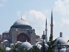 Asia और Europe, दो महाद्वीपों को जोड़ने वाले Istanbul में एक दिन | एक अकेला इस शहर में 