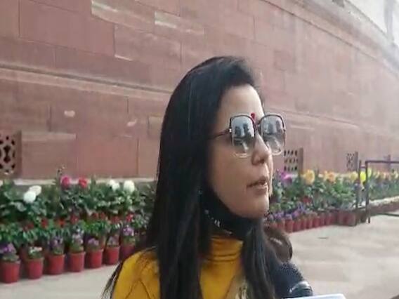 TMC ने BJP उम्मीदवार Swapan Dasgupta को घेरा, Mahua Moitra ने RS सदस्यता पर उठाए सवाल