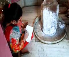 Meerut: 15 सौ साल पुरानी लिपि वाला ये शिवलिंग बना चर्चा का विषय, देखिए क्या है खास ? 