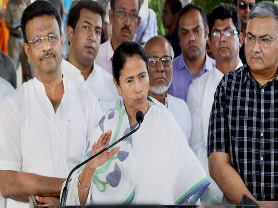 WB Polls: TMC करेगी सभी 294 उम्मीदवारों के नाम का एलान, CM Mamata के घर पहुंचे नेता । Ground Report