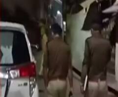 Gorakhpur में 45 लाख की लूट, CCTV में कैद लूटकांड की LIVE तस्वीरें 