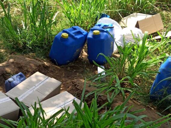 Mehsana જિલ્લામાં નકલી દારૂ બનાવવાની ફેક્ટરી ઝડપાઇ, જુઓ વીડિયો