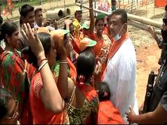 Amit Shah और Suvendu का रोड शो बनाम Mamata की wheelchair वाली पदयात्रा | कौन बनेगा मुख्यमंत्री 