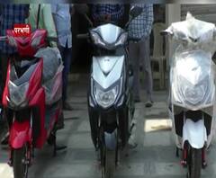 Special Report | इंधन दरवाढीमुळे त्रस्त परभणीकरांची इलेक्ट्रिक बाईकला पसंती