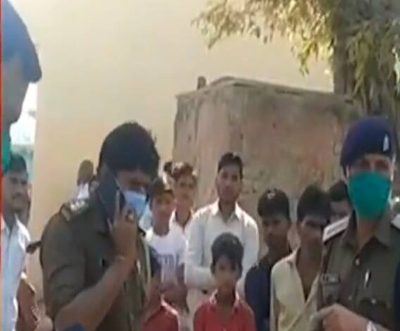 Sambhal में रेप पीड़िता ने लगाई फांसी, आरोपी समझौते का डाल रहे थे दबाव 
