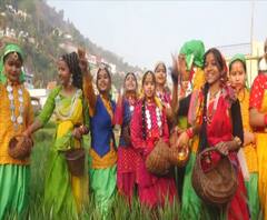 Uttarkahand में फूलदेई पर्व की धूम, लोकगीतों से गूंज उठा प्रदेश | Uttarkhand Prime 