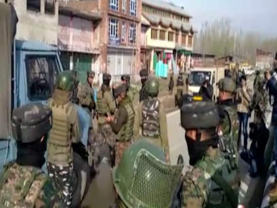 जम्मू-कश्मीर: शोपियां में मुठभेड़, एक जवान शहीद, 2 आंतकवादी ढेर | Top News