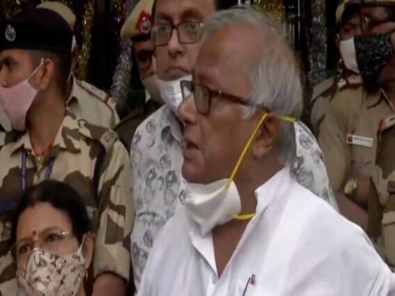 WB Polls 2021 : TMC ने EC से की PM Modi के ‘स्कूटी’ वाले बयान की शिकायत, कहा- हमला एक साजिश