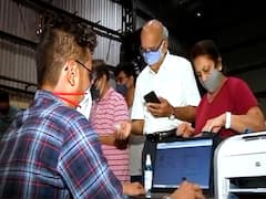 Vaccination Centre पर आधी-अधूरी तैयारी का खामियाजा भुगत रहे हैं 'Senior Citizen' | घंटी बजाओ