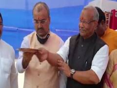 Bihar: सरकारी कार्यक्रम से CM Nitish का ही नाम गायब, RJD ने ली चुटकी