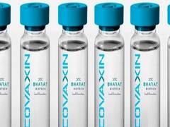 PM Modi के Corona Vaccine लगवाने पर क्या बोले AIIMS के निदेशक Randeep Guleria