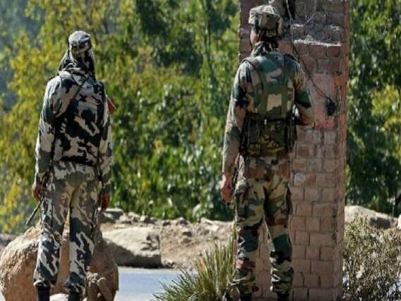 Srinagar में CRPF पार्टी पर आतंकी हमला, 2 जवान घायल, हालत गंभीर