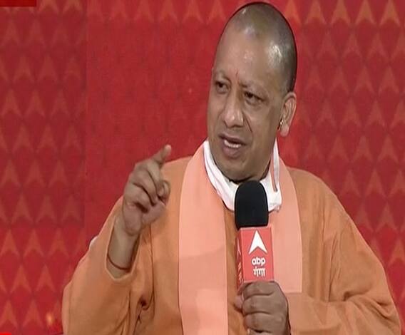 CM Yogi: 'विदेशी झूठन खाने वाले Yogendra Yadav किसान हैं क्या ?' | Ganga Maha Adhiveshan 