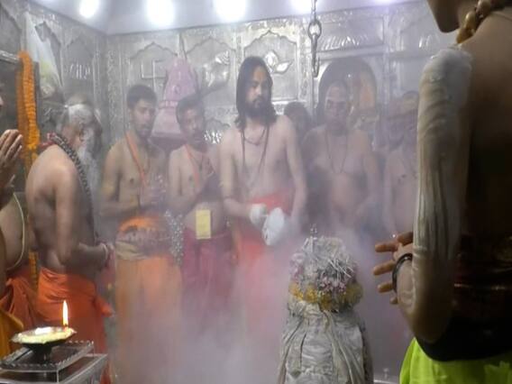 Corona का कहर जारी, 235 साल में पहली बार बंद हुआ त्रयंबकेश्वर मंदिर | भारत की बात | 11 March 2021