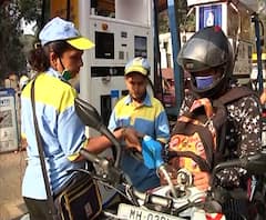 कच्च्या तेलाच्या उत्पादनातील कपात एप्रिलपर्यंत कायम राहणार, 'ओपेक' आणि तेल उत्पादक देशांचा निर्णय