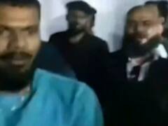 Surat માં ડિસ્ટ્રીક્ટ બોડી બિલ્ડિંગ એસોસિયેશનની સ્પર્ધામાં હોબાળો, જુઓ વીડિયો