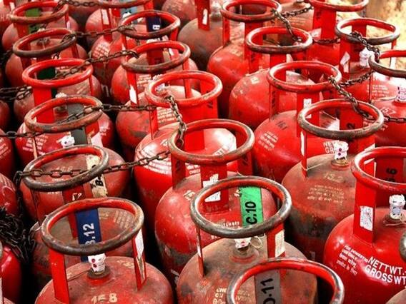 Petrol-Diesel-LPG Price : 3 महीने में 225 रुपए महंगा हुआ LPG Cylinder, जानें कैसे तय होता है दाम? 