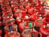 Petrol-Diesel-LPG Price : 3 महीने में 225 रुपए महंगा हुआ LPG Cylinder, जानें कैसे तय होता है दाम? 