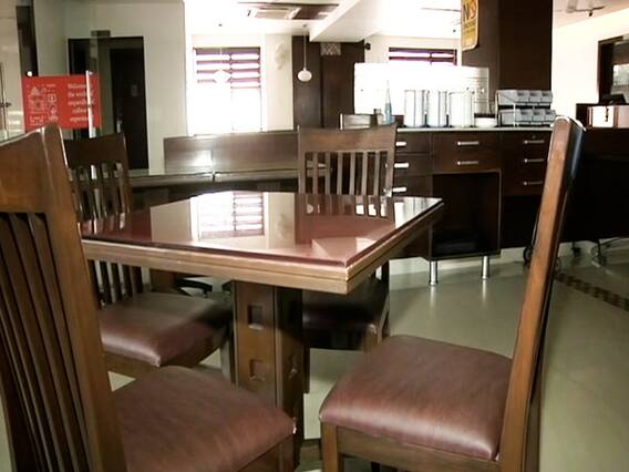 कोरोना के बढ़ते मामलों ने लगाई Bhopal, Indore और Jabalpur में यह पाबंदी...जानें क्या नहीं कर पाएंगे?